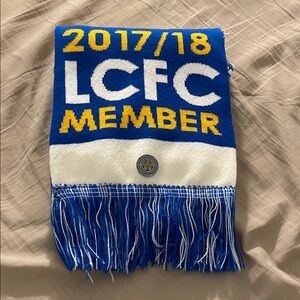 Leicester City Official Member Scarf 2017/2018 + FREE Metal Pins